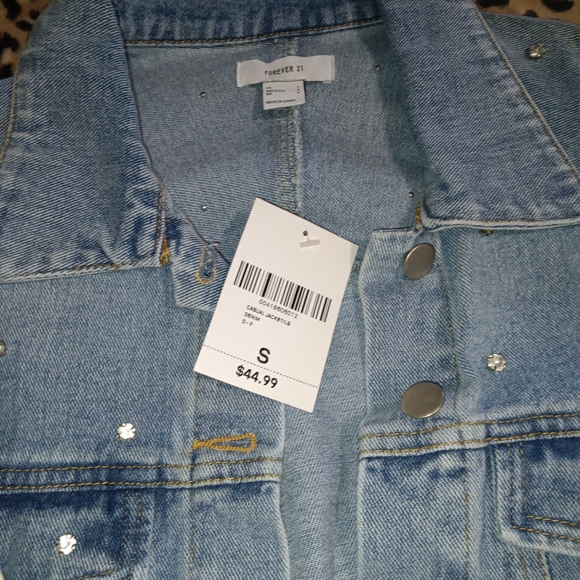 Jean jacket - Picture 2 of 3